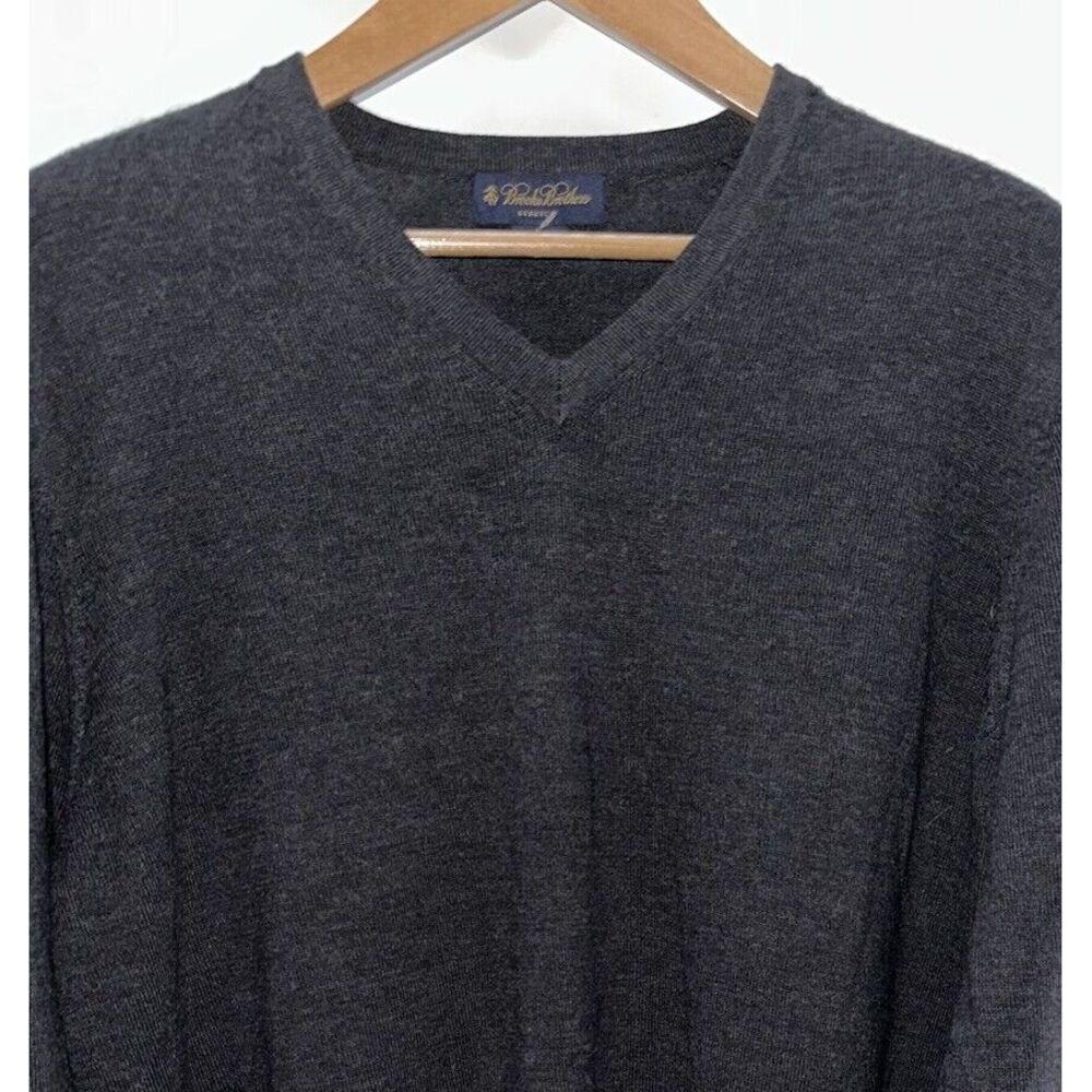 Brooks Brothers Men's Merino Wool Blend Sweater V‎ Neck Size Large Stretch Gray